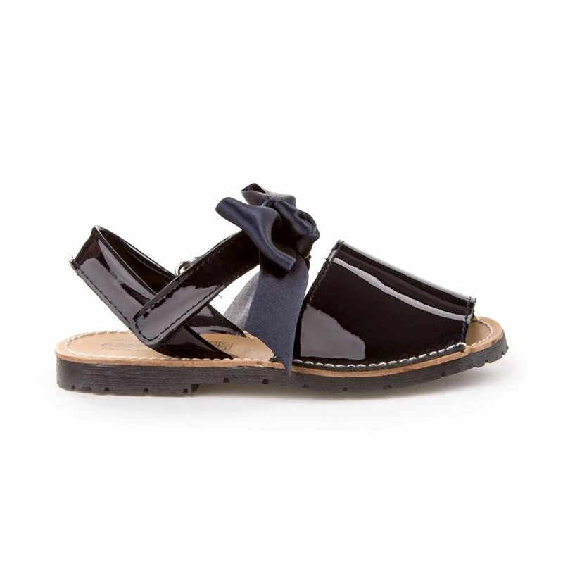 Abarcas Menorquinas Niña Piel Charol Lazo De Raso Velcro 206 Marino, De Angelitos 3 Abarcas Menorquinas Niña Piel Charol Lazo De Raso Velcro 206 Marino, De Angelitos