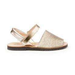 Abarcas Menorquinas Niña Piel Charol Y Glitter Velcro 208 Platino, De Angelitos