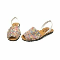 Avarcas Menorquinas Mujer Piel Flores 310AV Blanco, De C. Ortuño -BOUTTYE Ventas avarcas menorquinas mujer piel flores 310av blanco de c ortuno 4