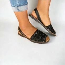 Avarcas Menorquinas Mujer Piel Purpurina 275GLI-1 Negro, De C. Ortuño -BOUTTYE Ventas avarcas menorquinas mujer piel purpurina 275gli 1 negro de c ortuno 1