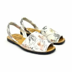 Avarcas Menorquinas Planas Mujer Piel Serigrafía Motivos Florales 212 Blanco, De C. Ortuño -BOUTTYE Ventas avarcas menorquinas planas mujer piel serigrafia motivos florales 212 blanco de c ortuno 2