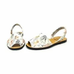 Avarcas Menorquinas Planas Mujer Piel Serigrafía Motivos Florales 212 Blanco, De C. Ortuño -BOUTTYE Ventas avarcas menorquinas planas mujer piel serigrafia motivos florales 212 blanco de c ortuno 4