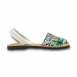 Avarcas Menorquinas Planas Mujer Piel Y Textil Motivos Florales 214 Verde, De C. Ortuño