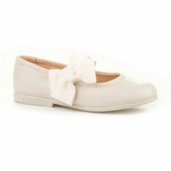 Bailarinas Colegiales Infantil Niña Piel Velcro Lacito 519 Beige, De Angelitos -BOUTTYE Ventas bailarinas colegiales nina piel adorno lacito 1509 beige de angelitos 2