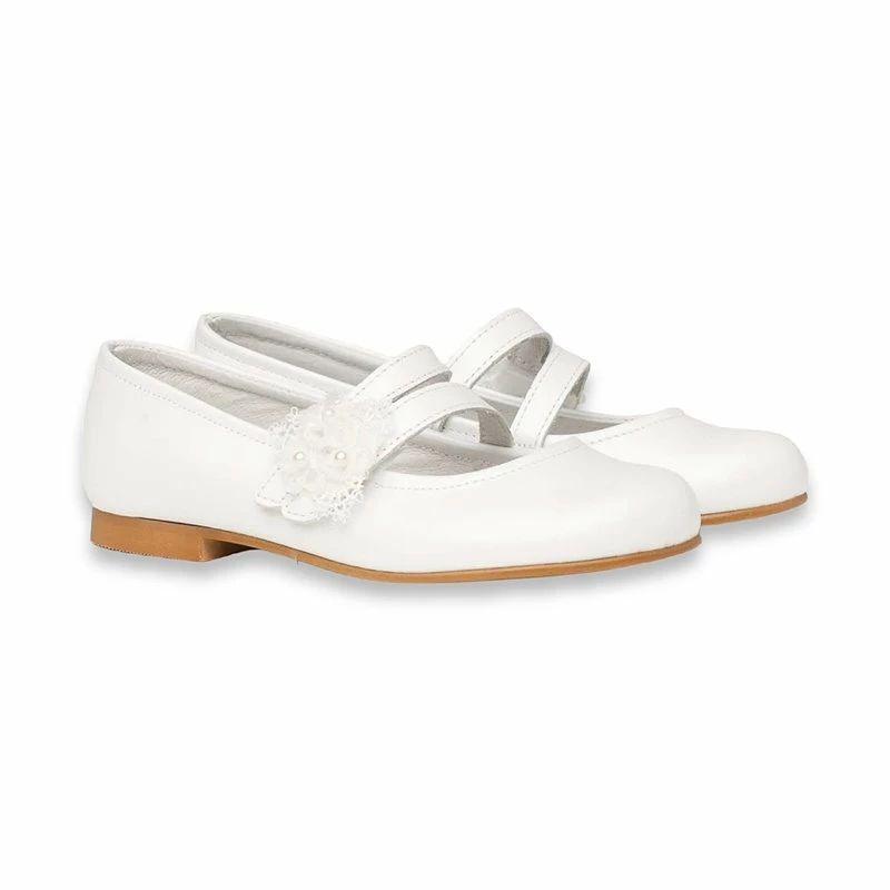 Merceditas Comunión Niña Piel Nacarada Adorno Tul Y Perlas Velcro 991 Blanco, De Angelitos 4 Merceditas Comunión Niña Piel Nacarada Adorno Tul Y Perlas Velcro 991 Blanco, De Angelitos - Imagen 2