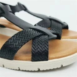 Sandalias Cuña Baja Mujer Piel Grabada Plantilla Acolchada Hebilla 22100 Negro, De Blusandal -BOUTTYE Ventas sandalias cuna baja mujer piel grabada plantilla acolchada hebilla 22100 negro de blusandal 1