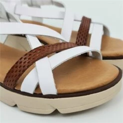 Primera página -BOUTTYE Ventas sandalias planas mujer piel plantilla acolchada 22106 blanco de blusandal 1