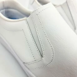 Zuecos Sanitarios Hombre Piel Sin Cordones Anatómicos 291 Blanco, De Percla -BOUTTYE Ventas zuecos sanitarios hombre piel sin cordones anatomicos 291 blanco de percla 1